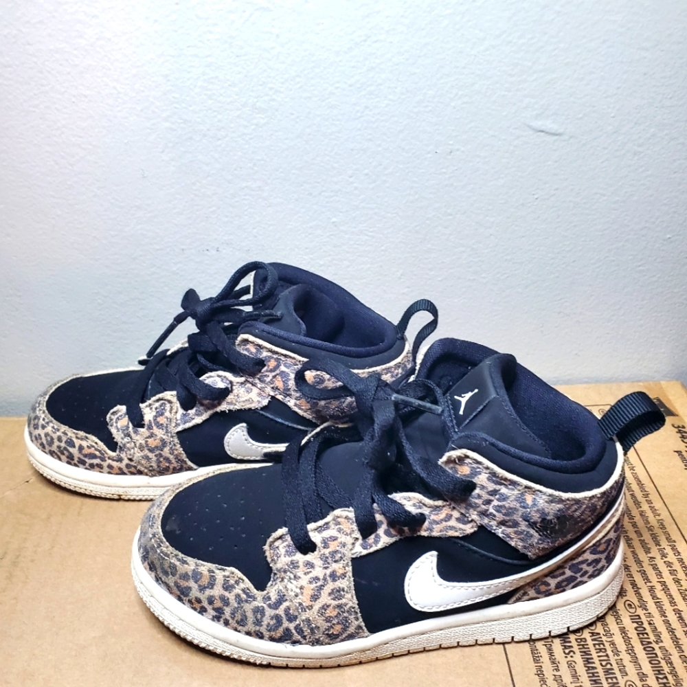 Girls kids Nike Jordan Air 1s size 10c cheetah Print